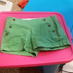 J. Crew size 2 city fit short green color
